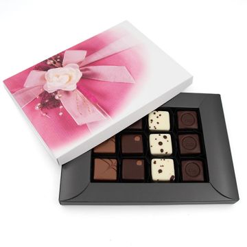 Pink-Box gefüllt mit Praliné 155g